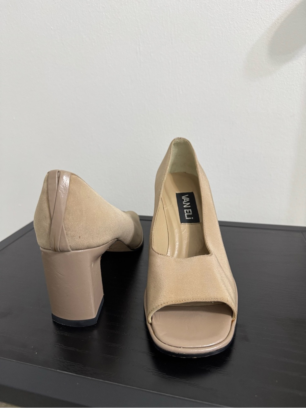 Vaneli Nude Peep-Toe Block Heel Pumps - Nude Color | Size 7.5